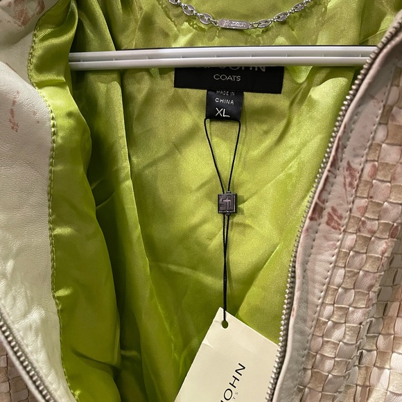 Sage green genuine leather St. John jacket size medium - Picture 10 of 14